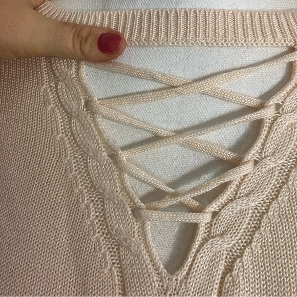 5/$20 SOHO New York Company Pink cross bodice light pink sweater, M - Picture 6 of 10